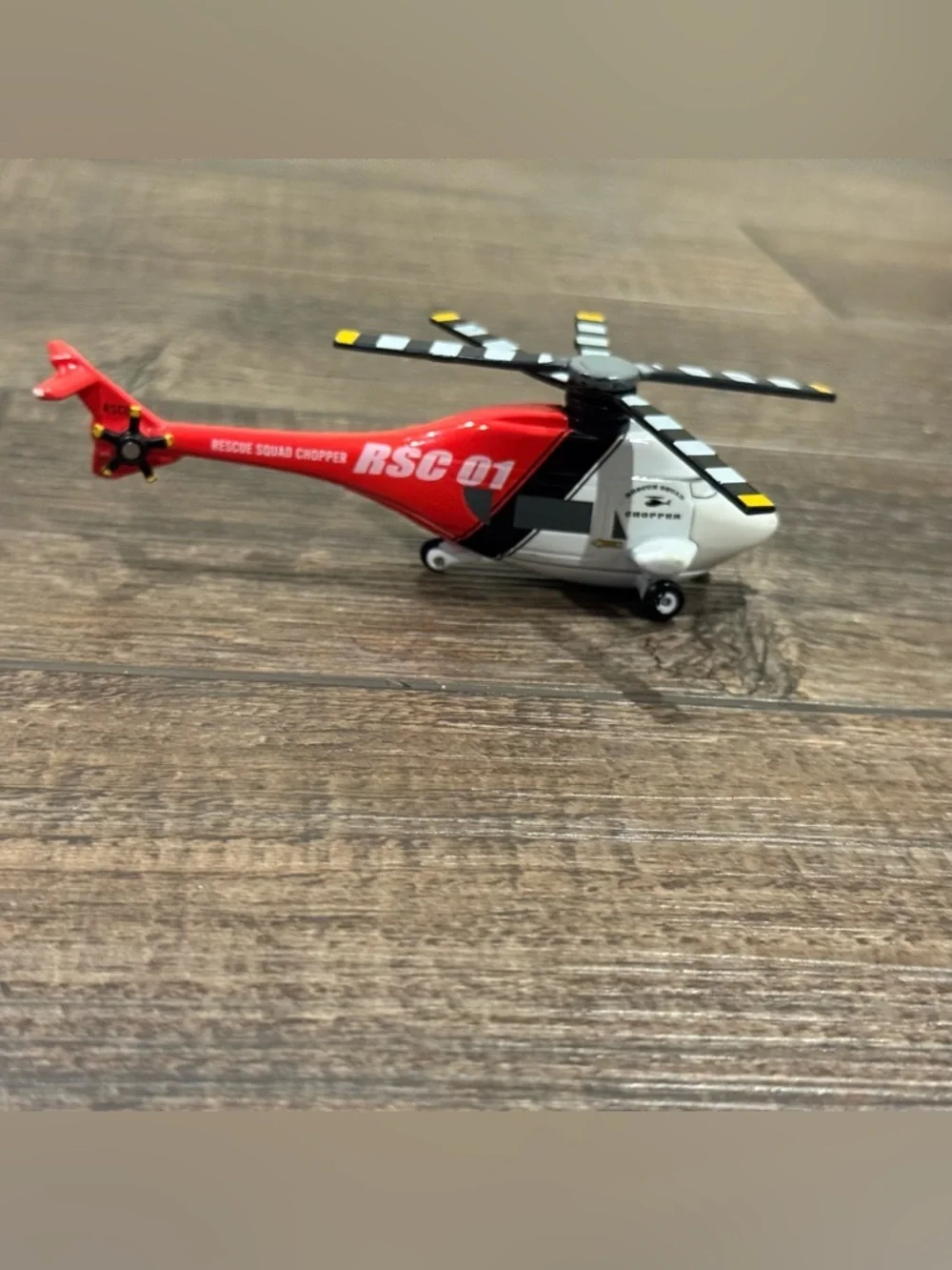 Disney Pixar Cars - Rescue Squad Chopper Helicopter - Diecast Metal - 5